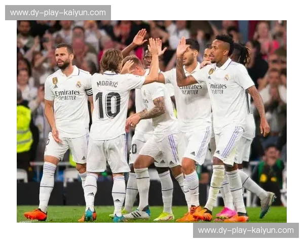 巅峰对决!尤文图斯vs皇马:当老妇人的坚韧遇见银河战舰的华丽,谁能主宰绿茵之巅?